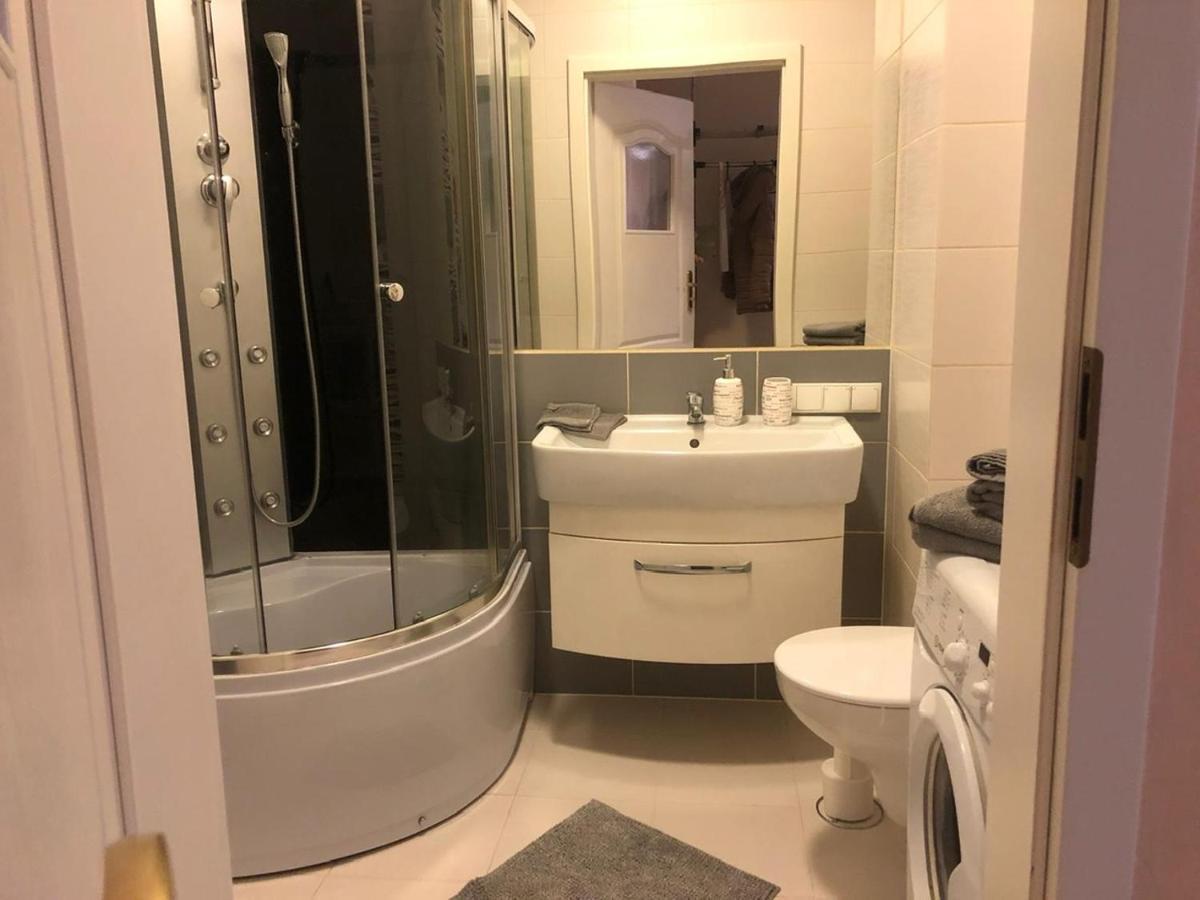 Aquasfera Apartment เรดา ภายนอก รูปภาพ