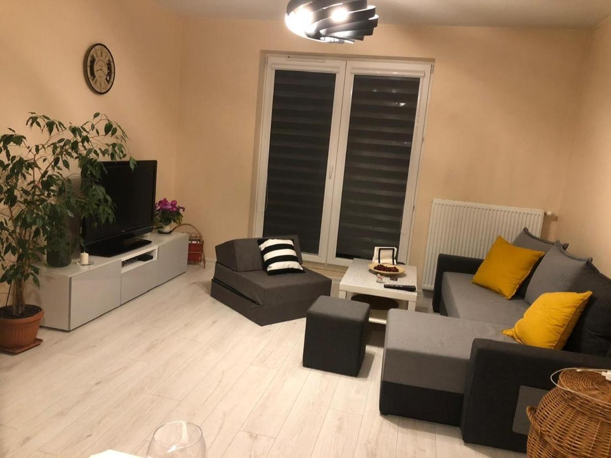 Aquasfera Apartment เรดา ภายนอก รูปภาพ